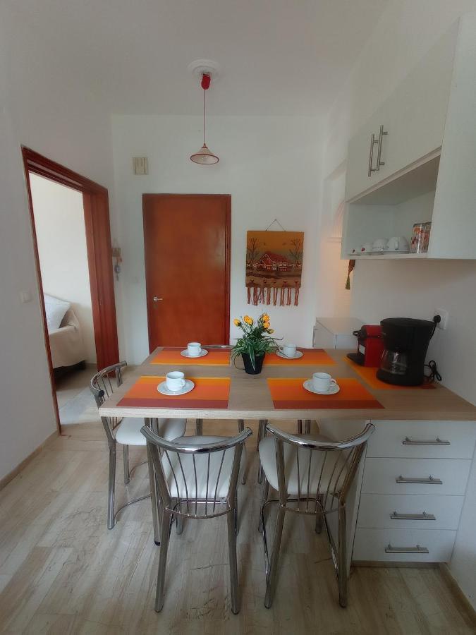 איפסוס Dora Apartment By Hotelius מראה חיצוני תמונה